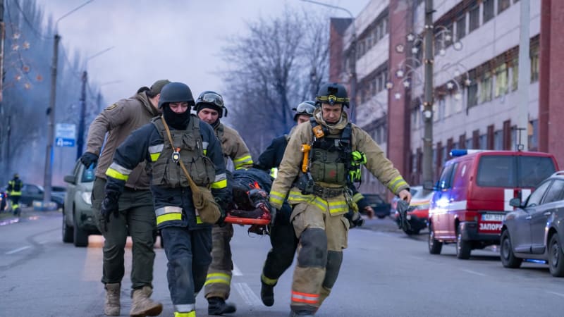 Ruský nálet na Záporoží připravil o život 15letého chlapce. Zraněni jsou i jeho sourozenci