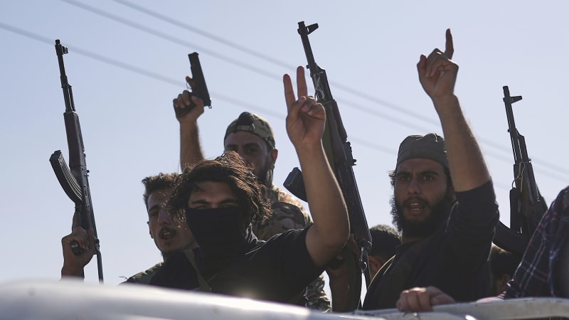 Vládní jednotky měly v syrské nemocnici popravit lékaře. Další personál bezmocně přihlížel